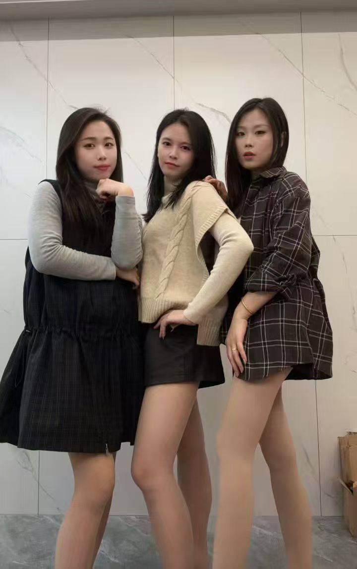 潮汕抓奸 #车震 #抓奸 #吃瓜 老公带家族上女方家要说法（图片 1/10）