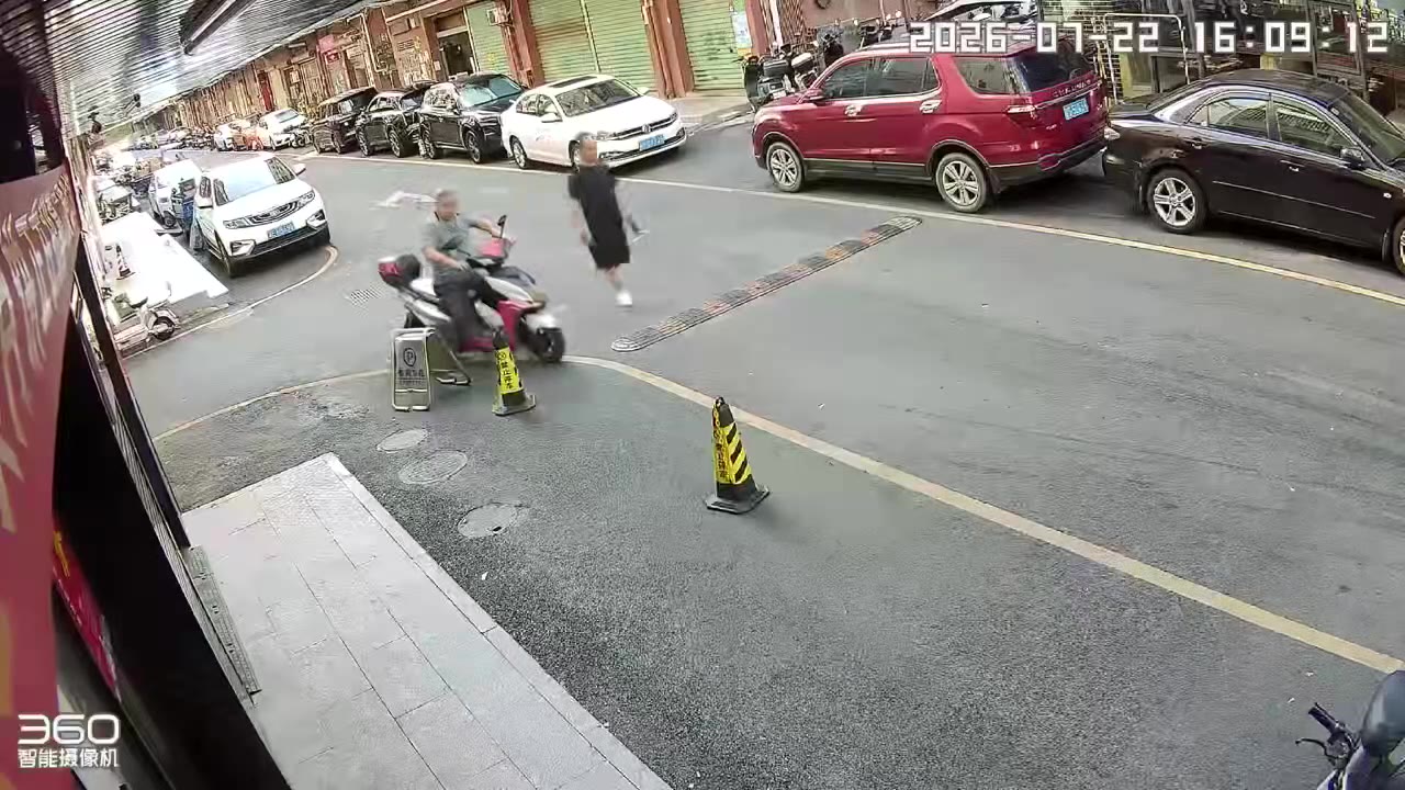 自动拾取忘记关了 💔（视频 1/1）