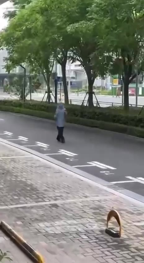 以前夏天外面全是腿，现在夏天出门全是鬼 ！我怎么打飞机 ？ 集美 防晒（视频 1/1）