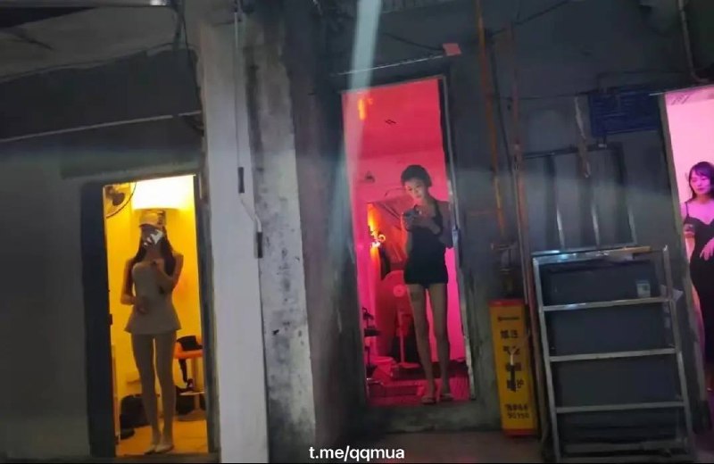 那些年我们追过的女孩 #扫街 #美女 #图 #合集 美女排行榜 #大合集 #站街女 站街女神 😘（图片 1/10）