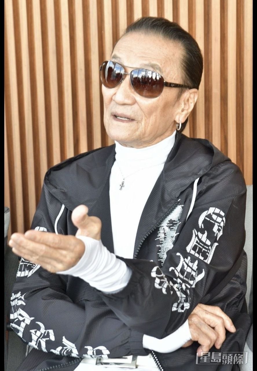 谢贤去世了,享年89岁 谢贤的财产90%留给了两个孙子,由张柏芝代管,10%留给谢霆锋和谢婷婷 羡慕他潇洒了一辈子! #谢贤(图片 3/4)