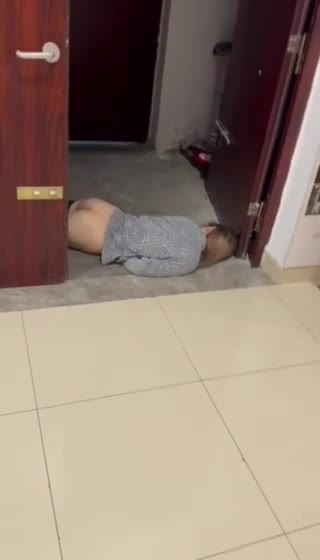 光屁股 #醉酒 集美 爱发朋友圈 😂（视频 1/1）