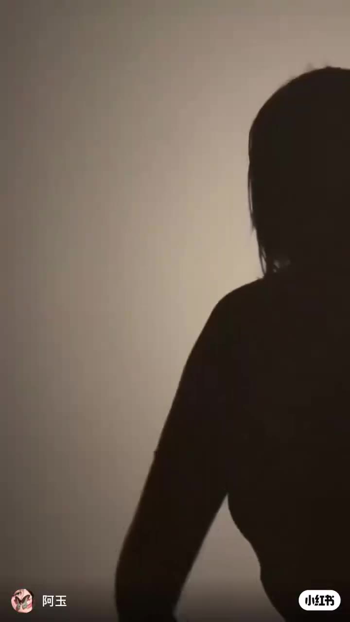 这大奶子也太骚了 #光影（视频 1/1）