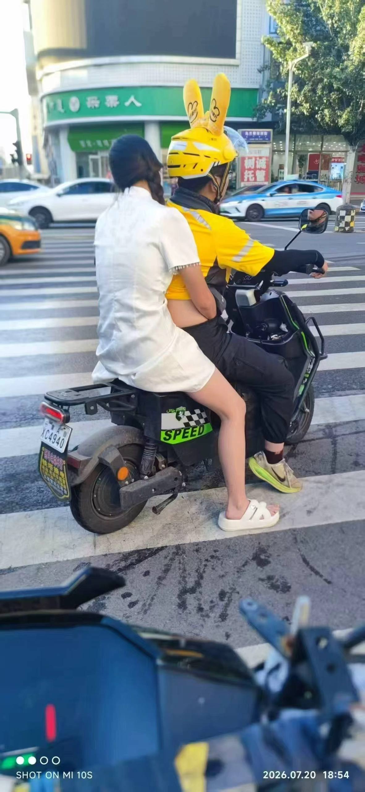 送外卖能收获女朋友（图片 1/1）