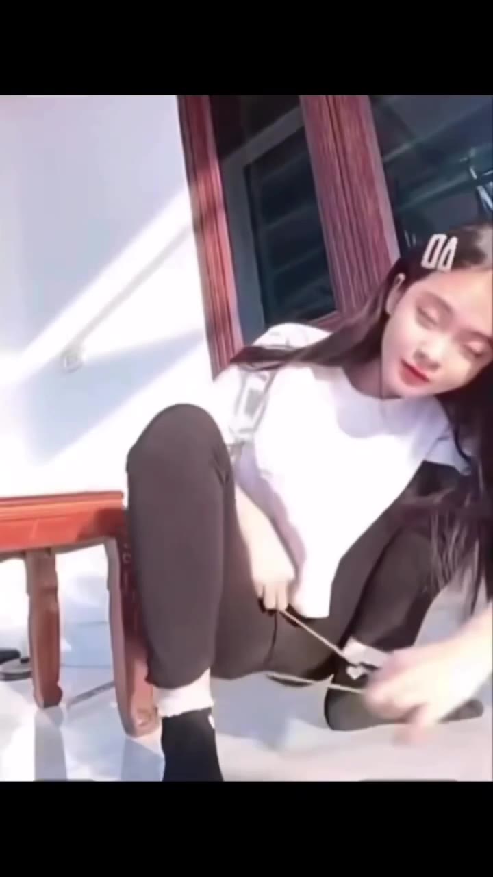 弹弓 #虐逼 🤣 集美小挑战 ！（视频 1/1）