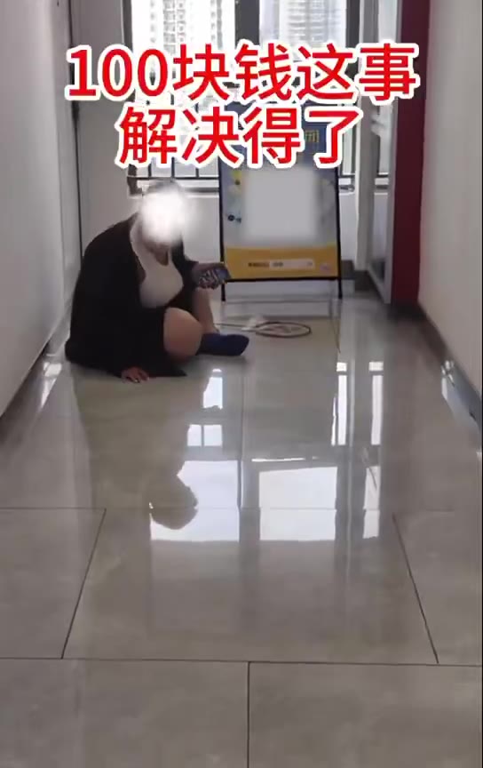 猪精大闹美甲店，这 #微胖美女 想靠装疯卖傻白嫖一次美甲，店主男朋友遇事不慌条理清晰，报警后最终成功拿回了劳动报酬，幸亏店主有监控全程录像，否则难以想象她会如…