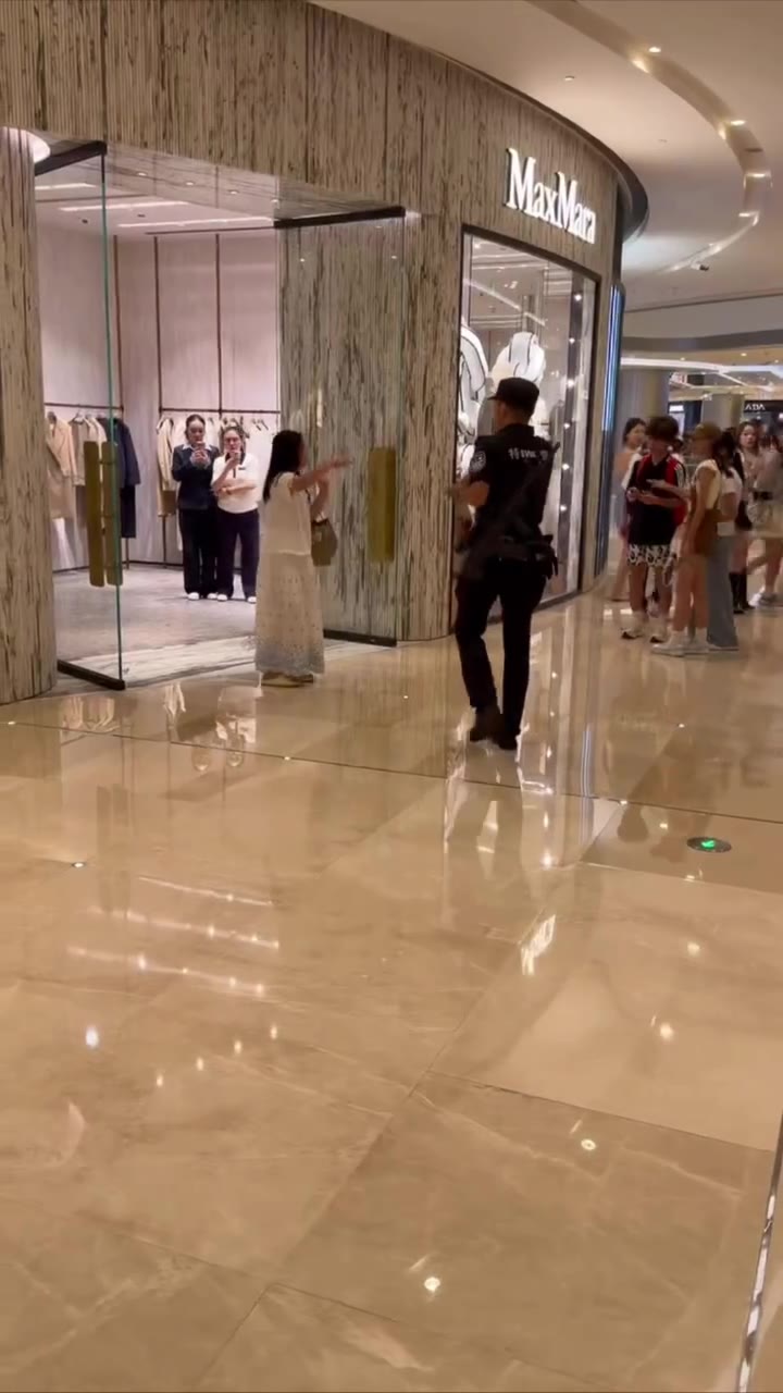 👀（视频 1/1）