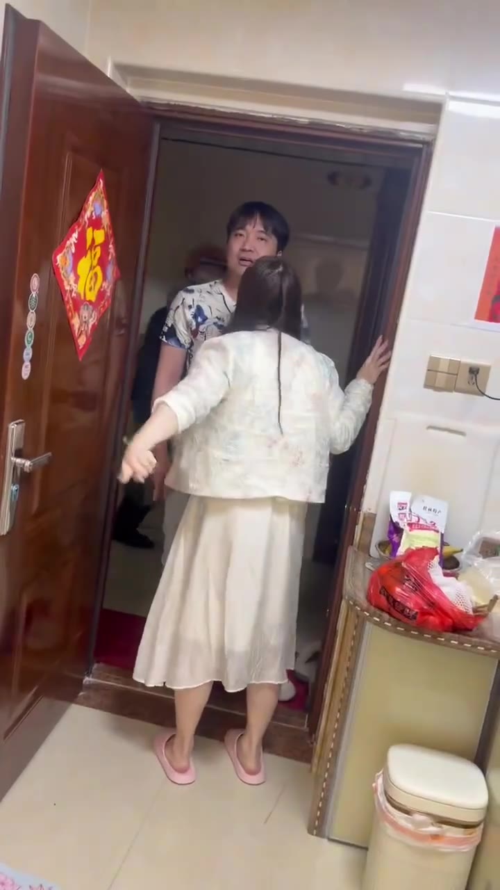 不能再忍了，干就完了！（视频 1/2）