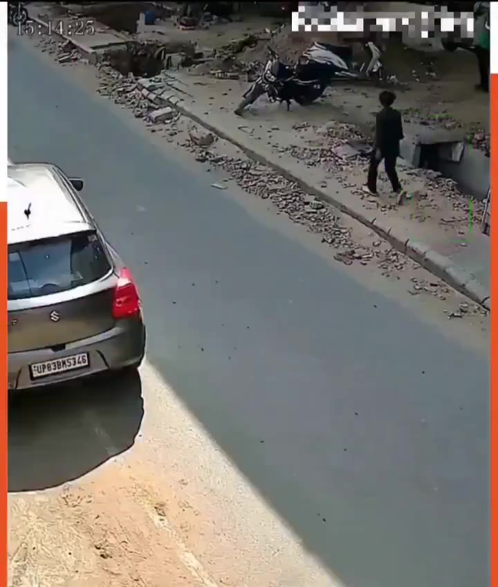 印度是地球上最混乱、最缺乏秩序的地方。印度人智力水平太低，无法胜任任何工作。甚至连交通都无法管理 #车祸（视频 1/1）