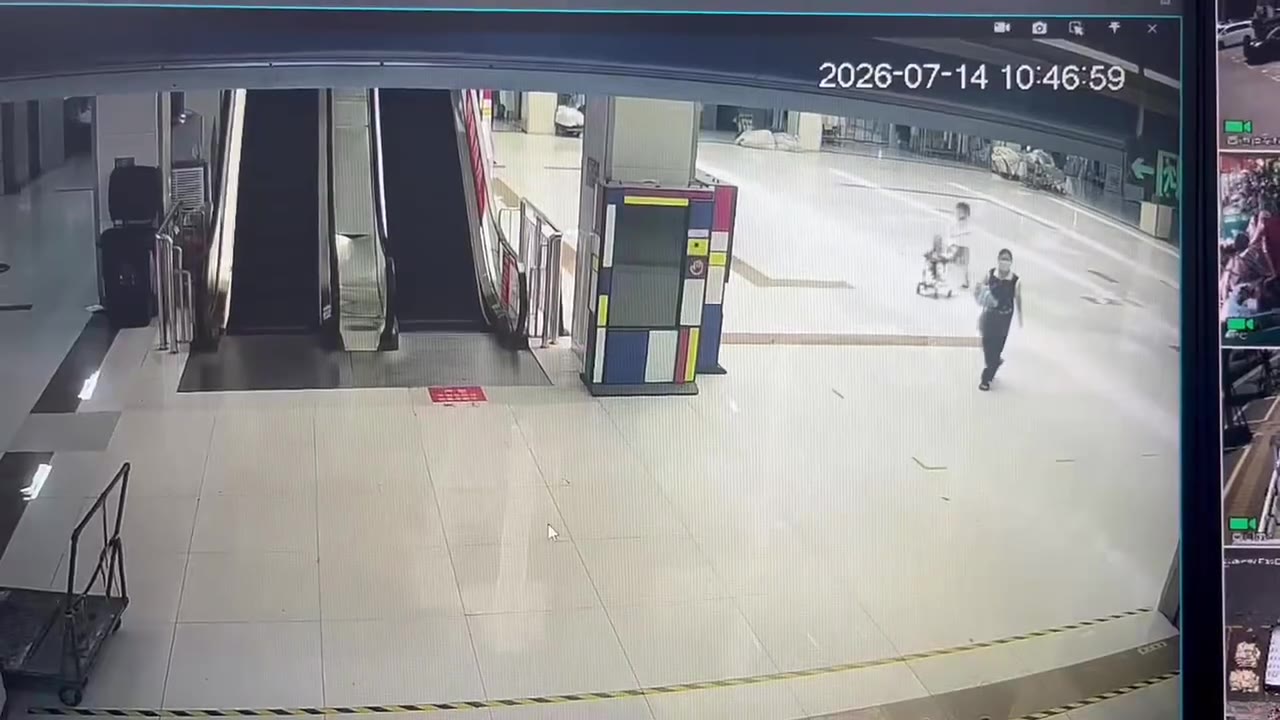 #手扶电梯 出手相助（视频 1/1）