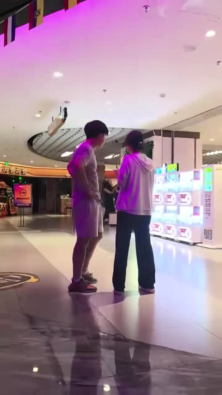 唱什么歌，吃瓜更香 🤔（视频 1/1）