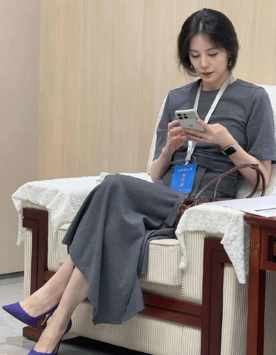 蔚来汽车老板娘（图片 1/2）