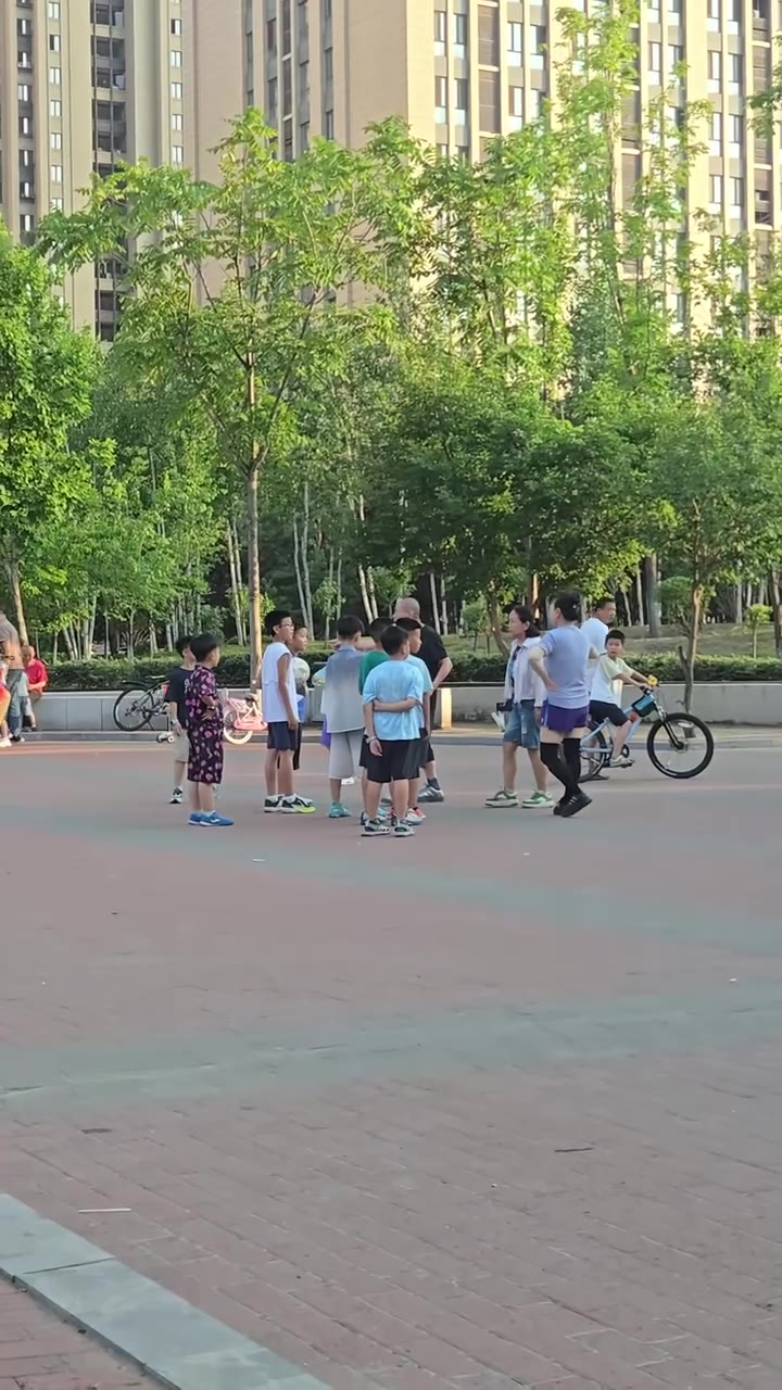 黑龙江 坏人变老人（视频 1/2）