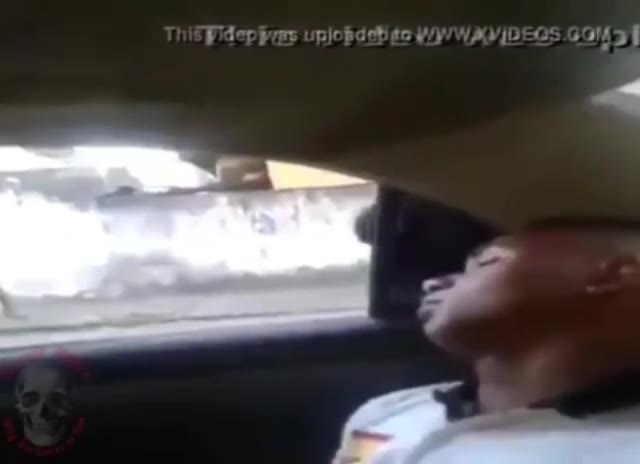 上车 睡觉 莫名其妙 吃鸡 #恶搞 是 #gay 还是损友 ？（视频 1/1）