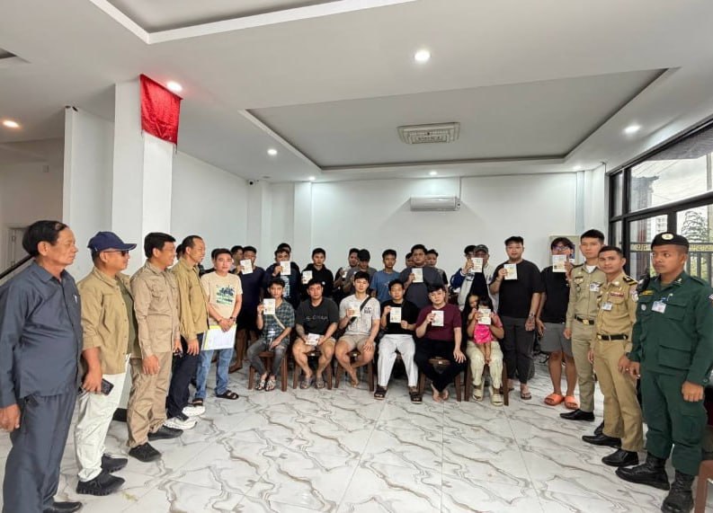 #柬埔寨新闻 班迭棉吉省开展波贝专项核查，41名外籍人员证件齐全、合规务工 2026年8月1日消息，在班迭棉吉省省长翁拉泰、省法院检察官库特·瓦纳雷特统筹指挥…