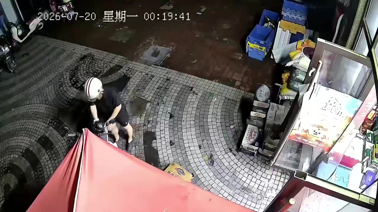 😑（视频 1/1）